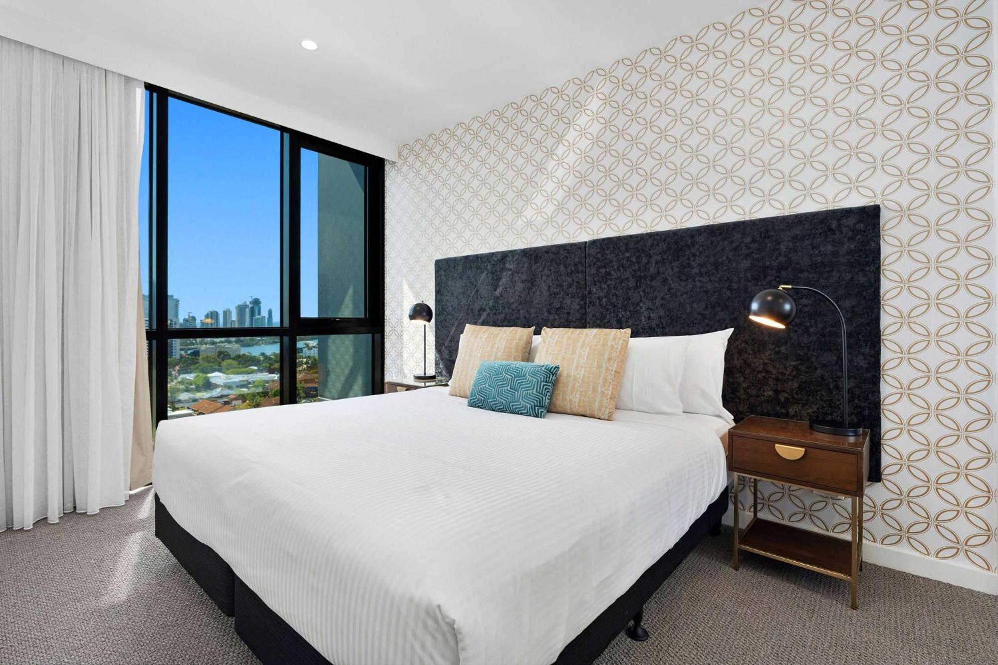 Tryp By Wyndham Southport Gold Coast Hotel Apartments Exteriör bild