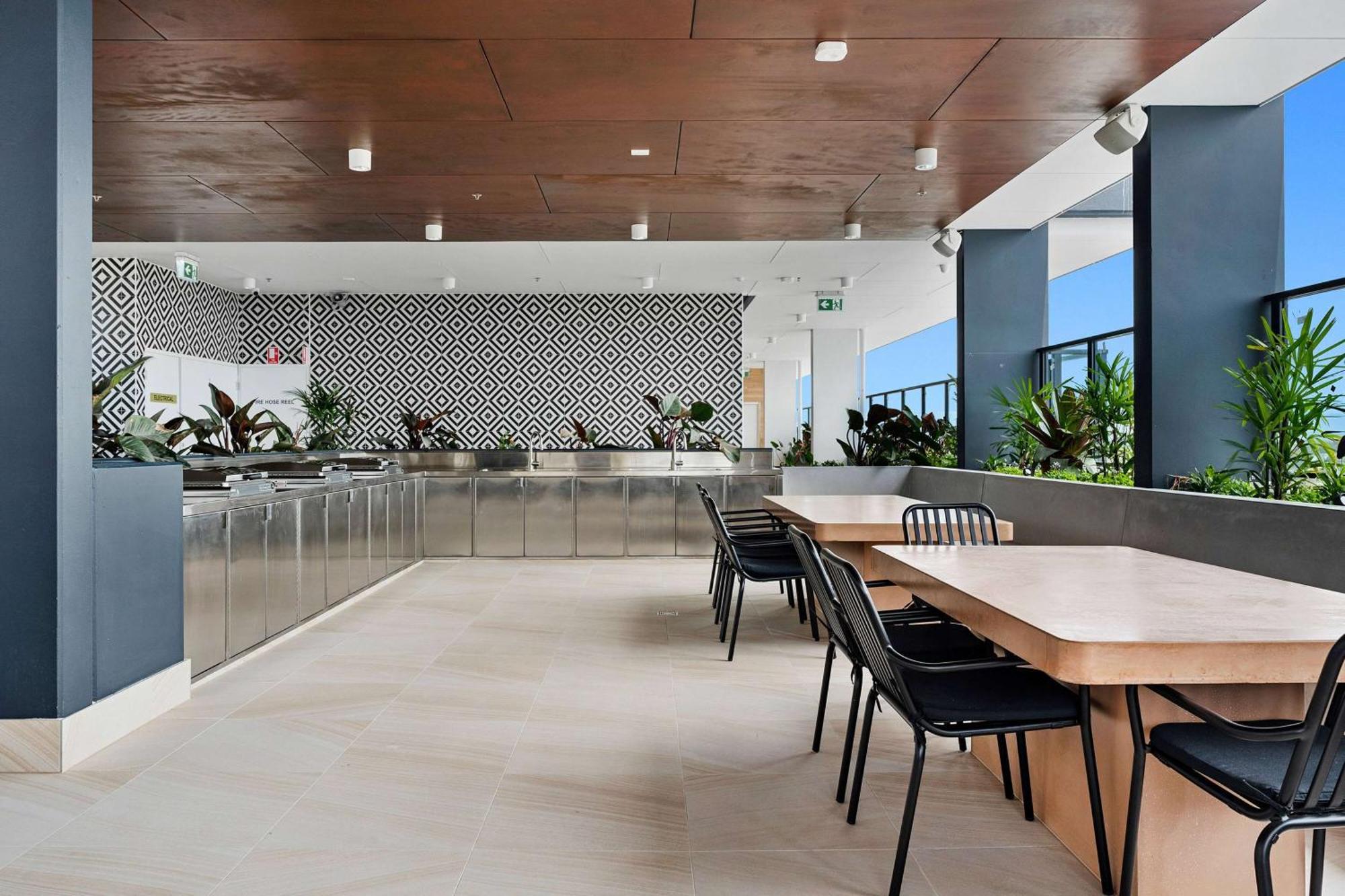 Tryp By Wyndham Southport Gold Coast Hotel Apartments Exteriör bild