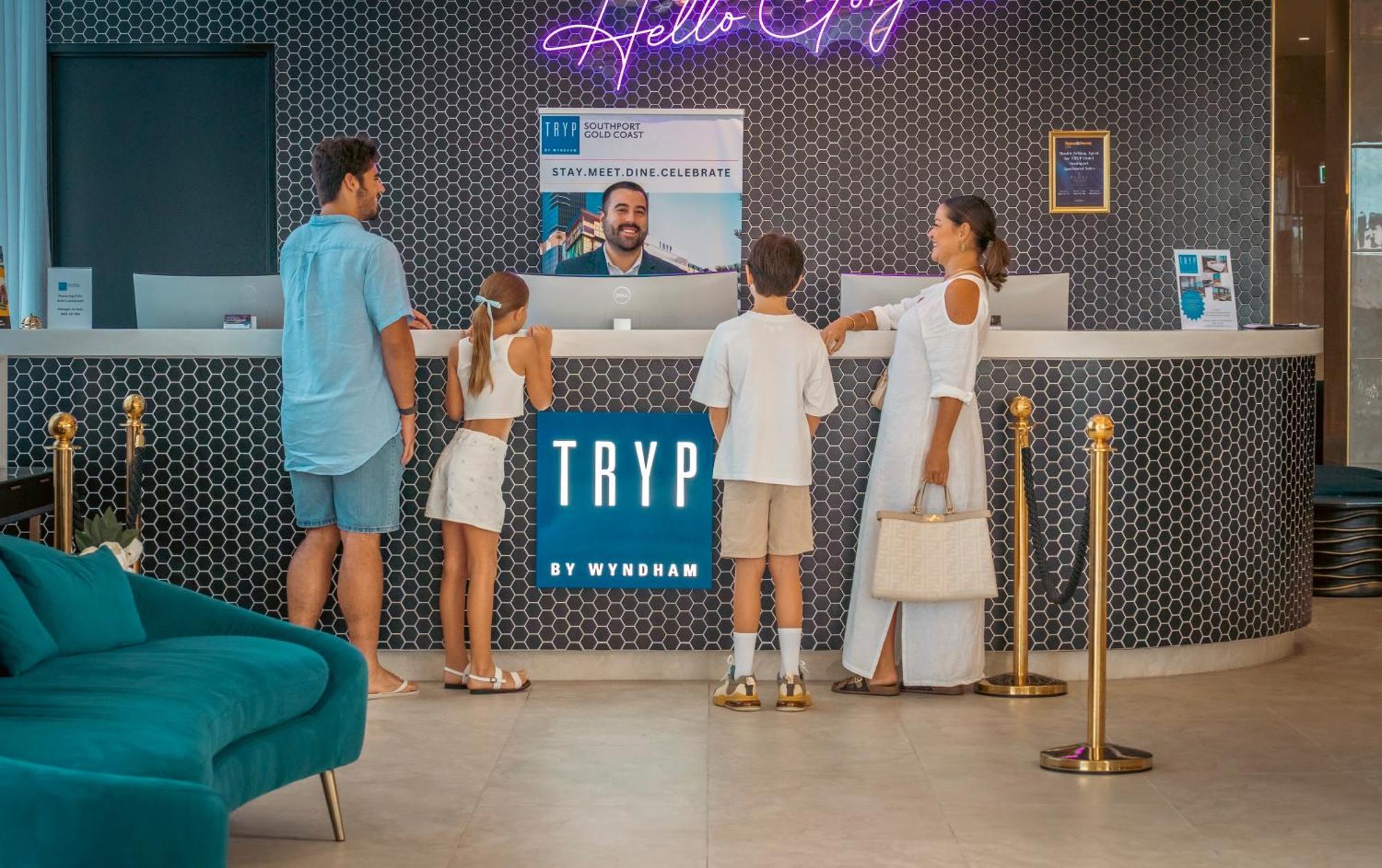 Tryp By Wyndham Southport Gold Coast Hotel Apartments Exteriör bild